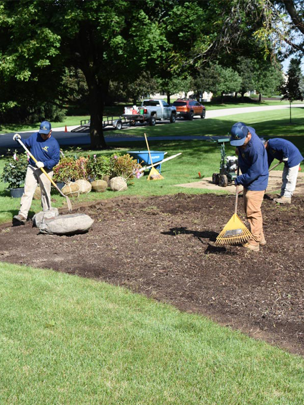 لماذا تعمل معنا